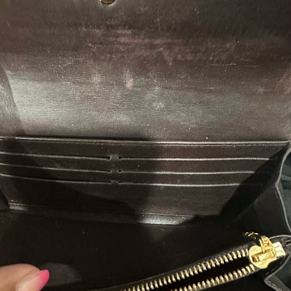 Louis Vuitton Vernis wallet - pre loved 100% authentic - Picture 8 of 13